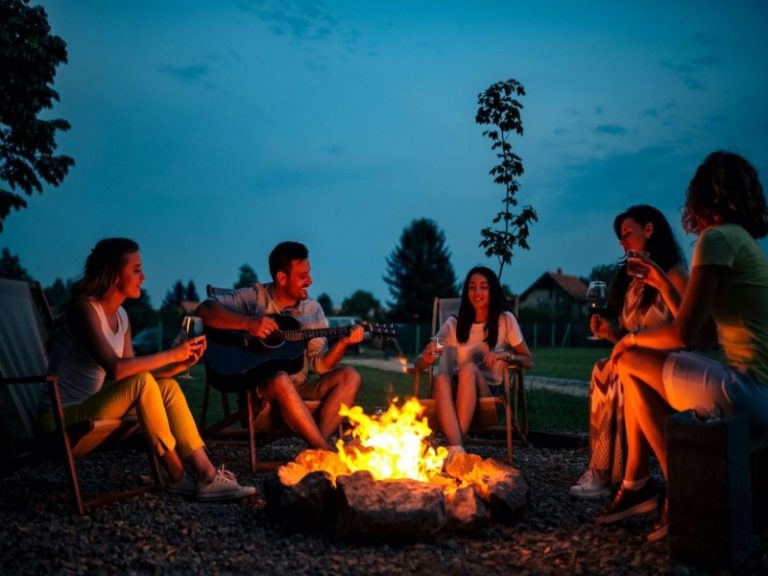 Campfire Nights: Discover the Magic of the Great Outdoors